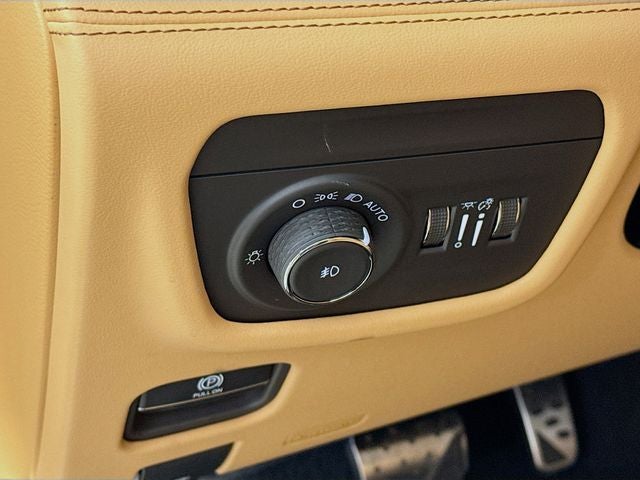 2024 Jeep Grand Cherokee Summit