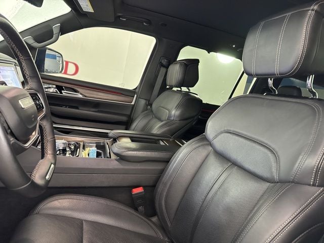 2023 Jeep Grand Wagoneer L Base