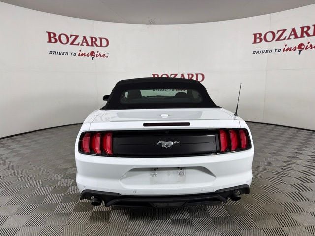 2021 Ford Mustang EcoBoost
