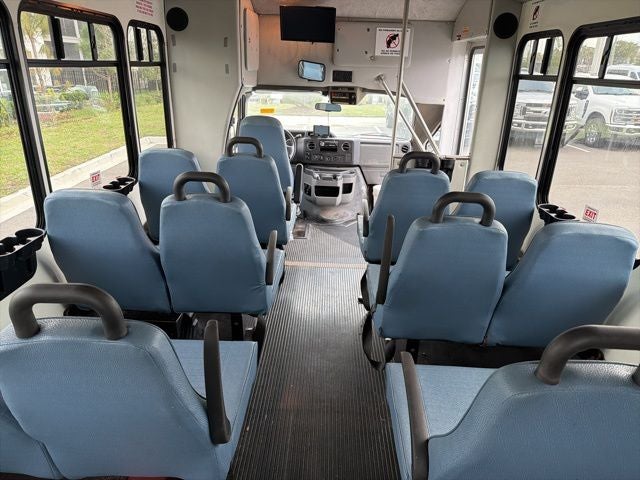 2013 Ford E-350SD Base Cutaway