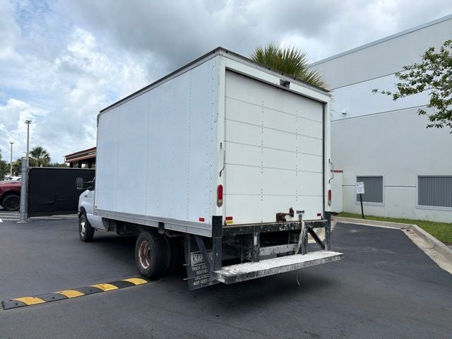 2016 Ford E-350SD Base Cutaway