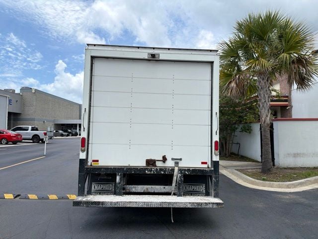 2016 Ford E-350SD Base Cutaway