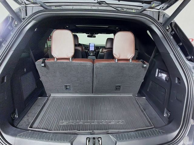 2021 Ford Explorer Platinum