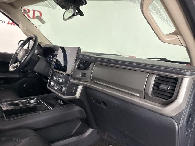 2022 Ford Expedition Max XLT