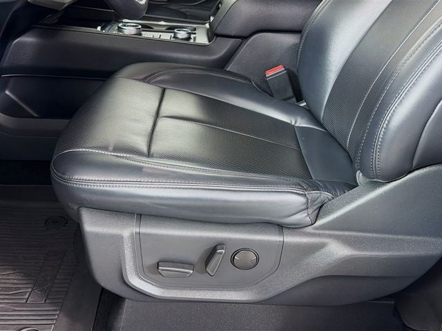 2022 Ford Expedition Max XLT