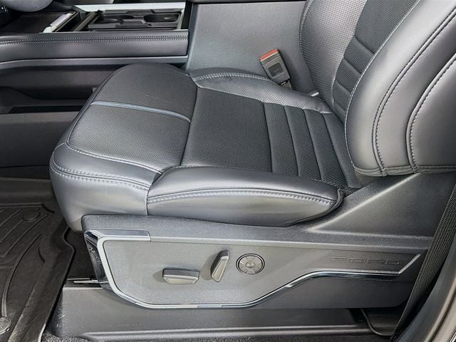 2025 Ford F-250SD Platinum