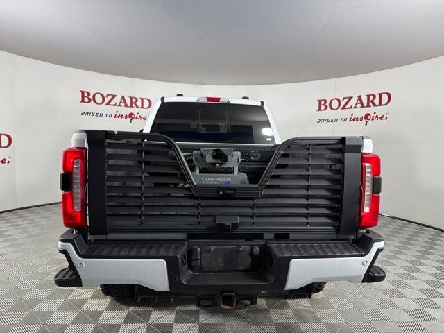 2023 Ford F-350SD Lariat