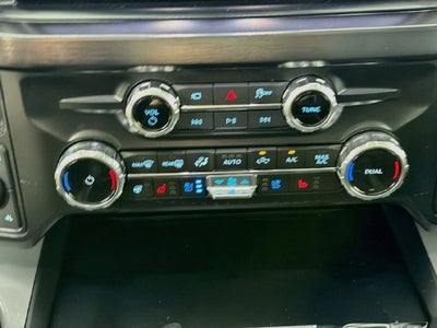 2027 Ford F-350SD Lariat