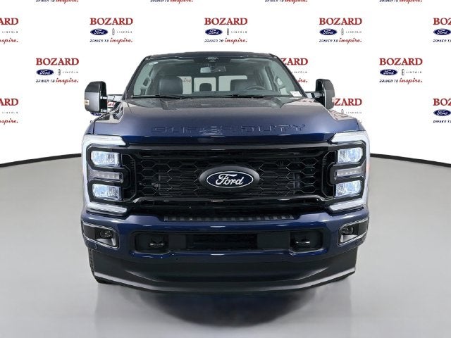 2027 Ford F-350SD Lariat