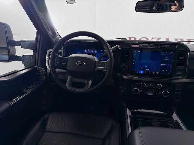 2023 Ford F-350SD Lariat
