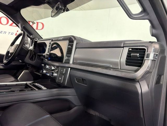 2025 Ford F-350SD Platinum