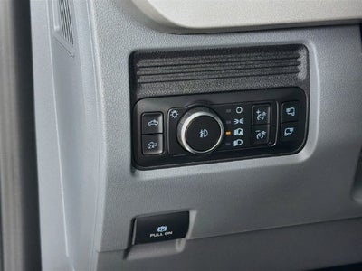 2027 Ford F-350SD XLT DRW