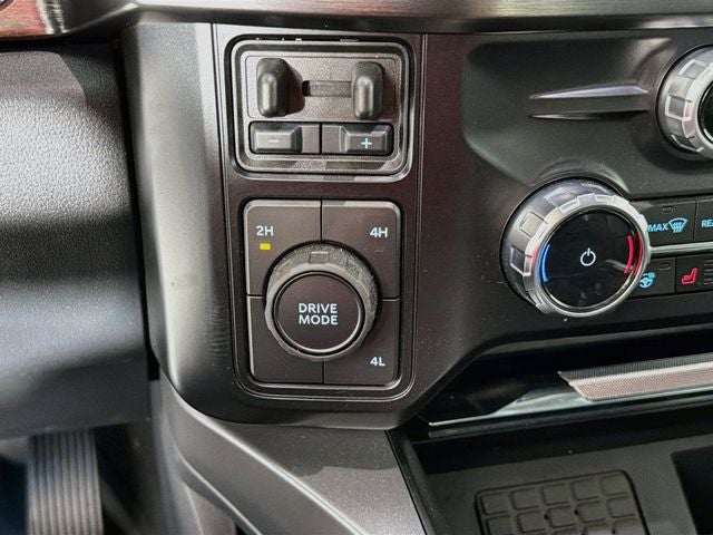 2024 Ford F-350SD Lariat DRW