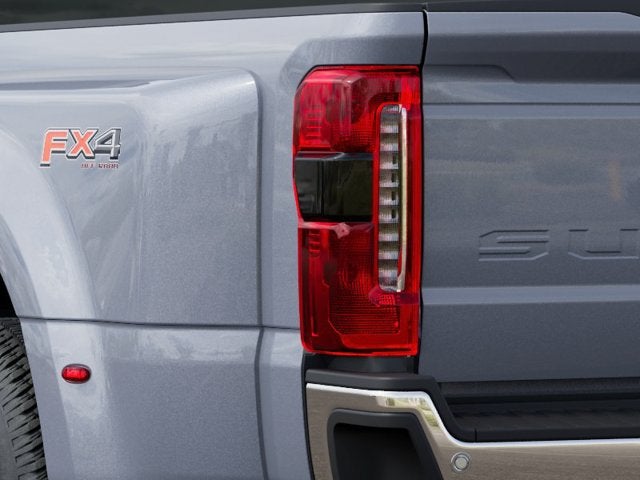 2027 Ford F-350SD Lariat DRW