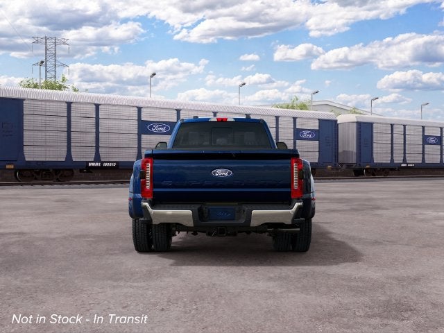 2027 Ford F-450SD Lariat DRW