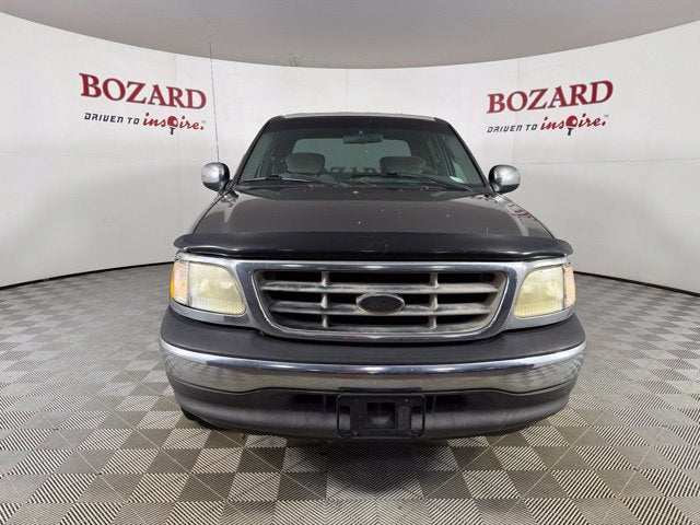 2002 Ford F-150 XLT