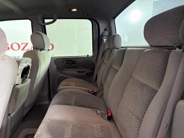 2002 Ford F-150 XLT