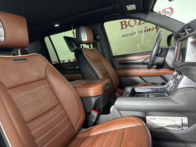 2023 GMC Yukon XL Denali Ultimate