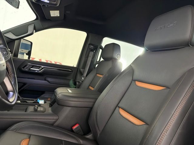 2025 GMC Sierra 2500HD AT4