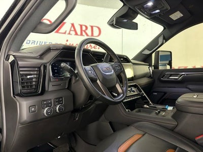 2025 GMC Sierra 2500HD AT4