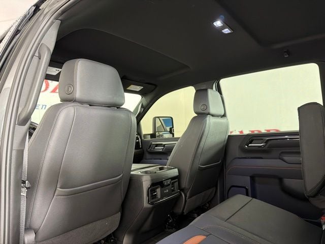 2025 GMC Sierra 2500HD AT4