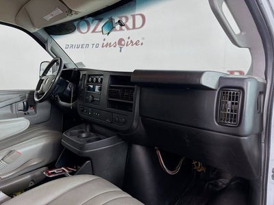 2017 GMC Savana 2500 Work Van