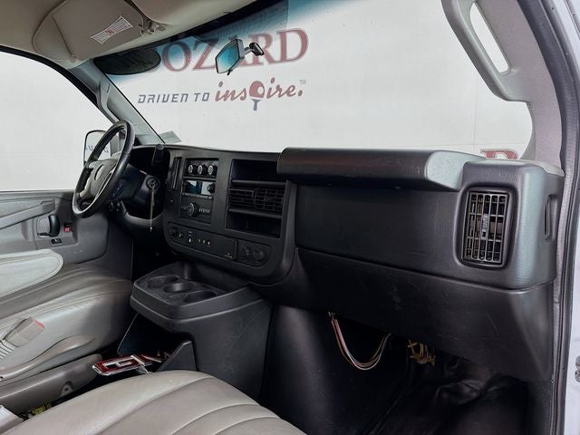 2017 GMC Savana 2500 Work Van