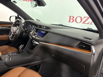 2022 Cadillac XT5 Premium Luxury