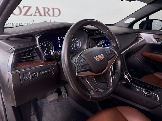 2022 Cadillac XT5 Premium Luxury