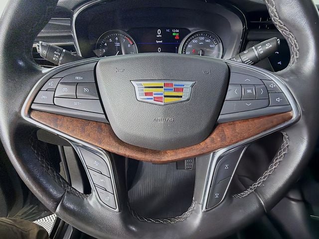 2022 Cadillac XT5 Premium Luxury