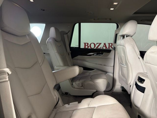 2018 Cadillac Escalade Luxury