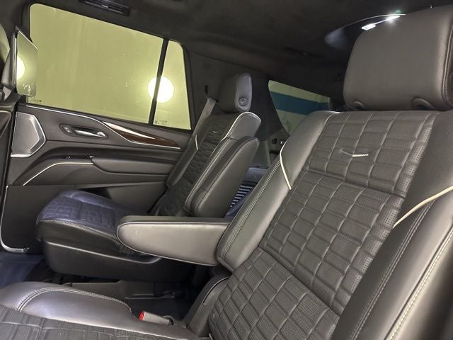 2022 Cadillac Escalade Sport Platinum