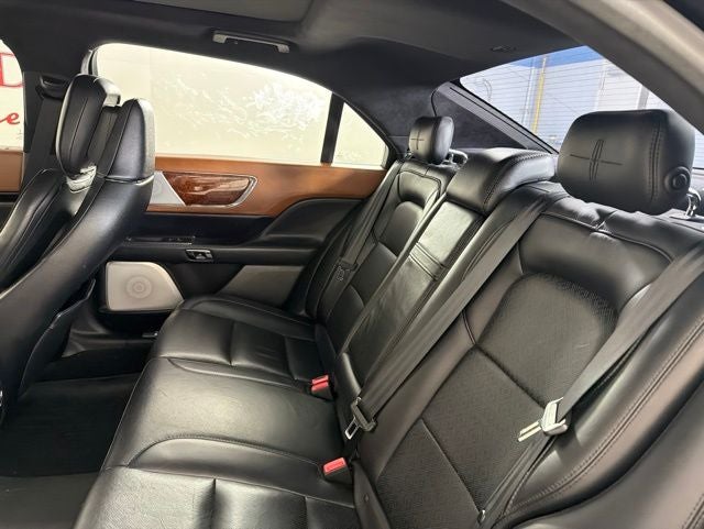 2018 Lincoln Continental Black Label
