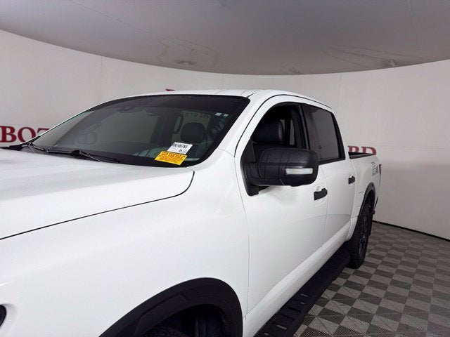 2024 Nissan Titan PRO-4X