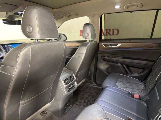 2024 Volkswagen Atlas 2.0T SEL Premium R-Line