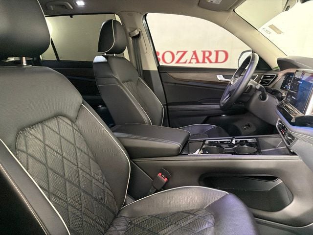 2024 Volkswagen Atlas 2.0T SEL Premium R-Line