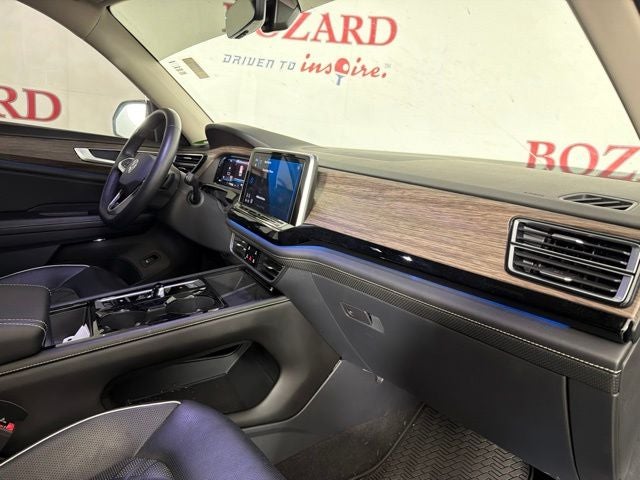 2024 Volkswagen Atlas 2.0T SEL Premium R-Line