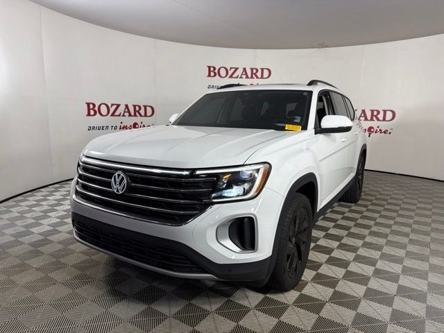 2024 Volkswagen Atlas 2.0T SE w/Technology