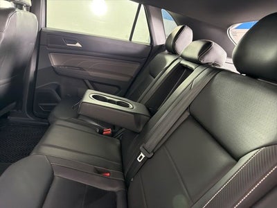 2022 Volkswagen Atlas Cross Sport 2.0T SE w/Technology