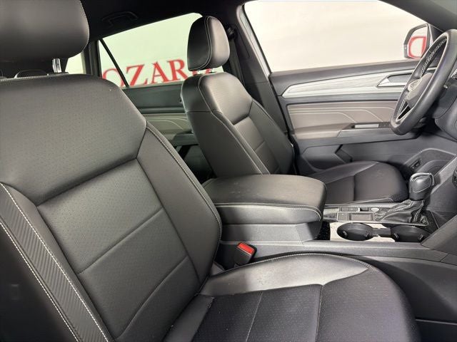 2022 Volkswagen Atlas Cross Sport 2.0T SE w/Technology
