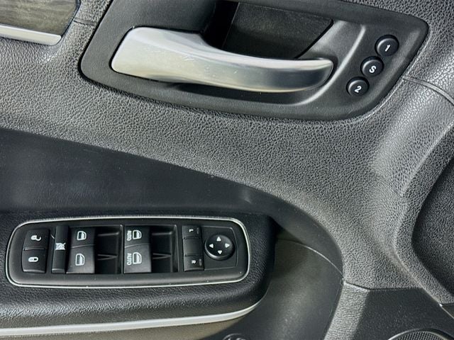 2019 Chrysler 300 Limited