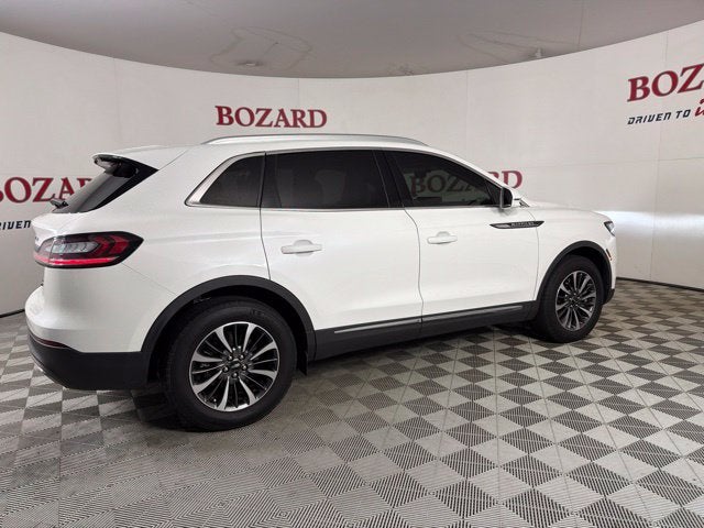 2022 Lincoln Nautilus Standard
