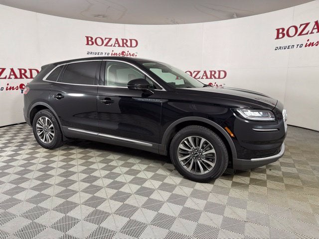 2022 Lincoln Nautilus Standard