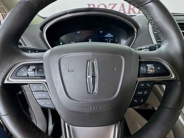 2020 Lincoln Nautilus Standard