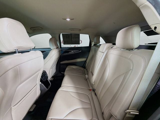 2022 Lincoln Nautilus Standard