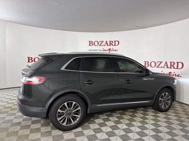 2022 Lincoln Nautilus Standard