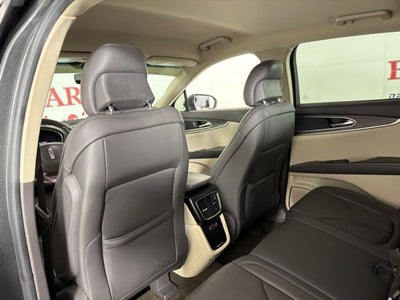 2019 Lincoln Nautilus Select