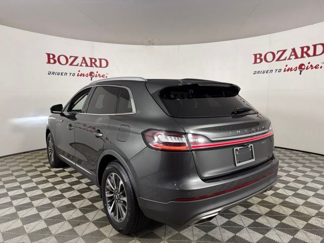 2019 Lincoln Nautilus Select