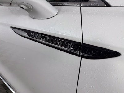 2022 Lincoln Nautilus Black Label