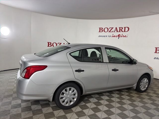 2019 Nissan Versa 1.6 S